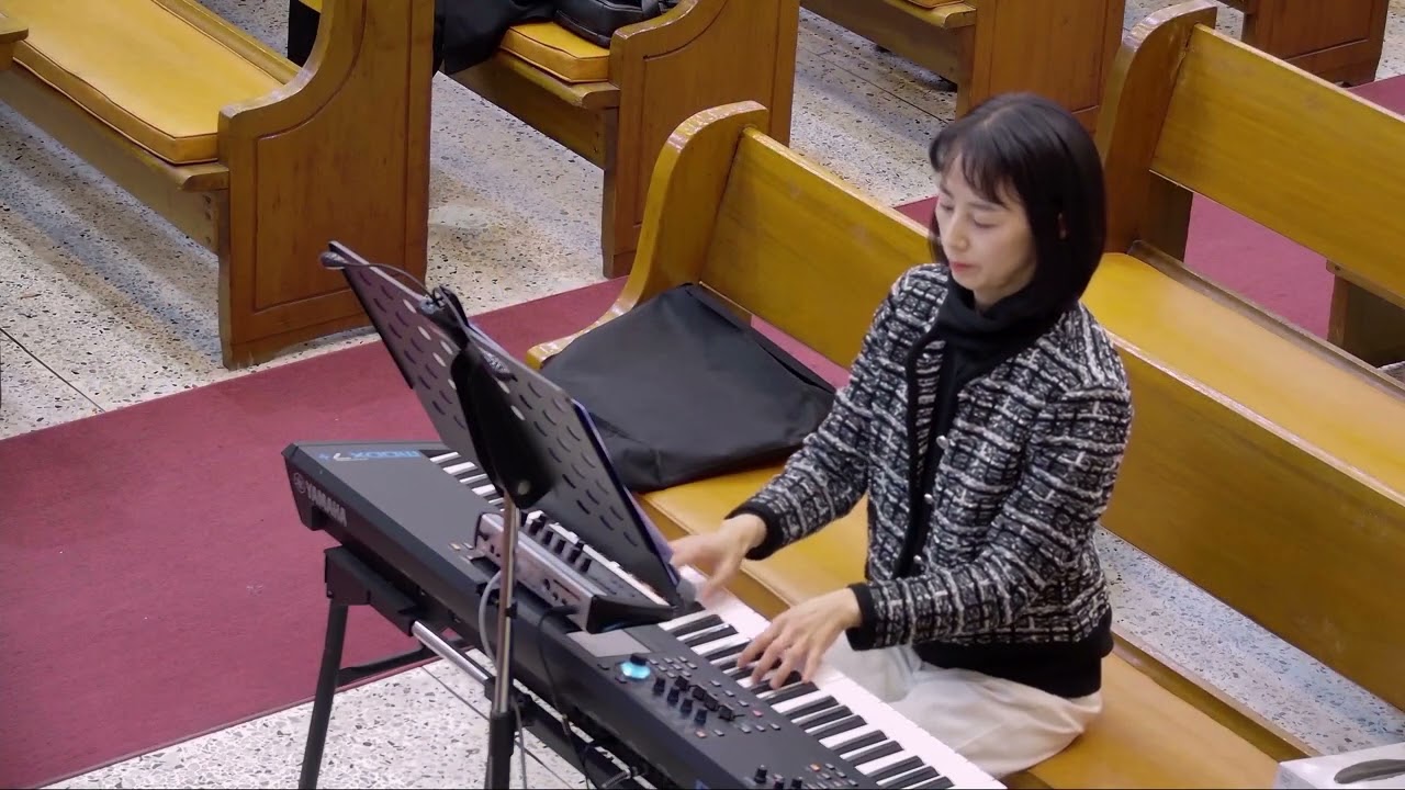 25/12/07 부평동부교회 오전예배 2부 특송 "우리는 하나" - 중창단
