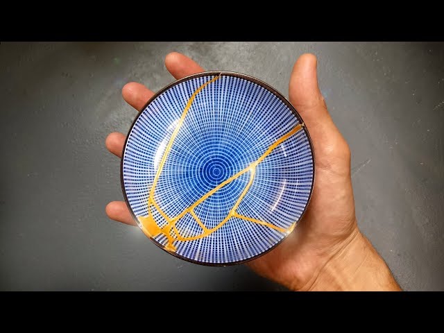 Video Pronunciation of kintsugi in English