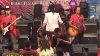 Download lagu BINGKISAN RINDU- GERRY MAHESA FEAT TASYA ROSMALA - OM MONATA mp3 Download lagu BINGKISAN RINDU- GERRY MAHESA FEAT TASYA ROSMALA - OM MONATA mp3