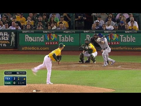 TEX@OAK: Robertson plates Odor with a single to right