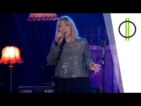 Akusztik Legendák – Kovács Kati – De furcsa ez a világ (Akusztik – M2 Petőfi TV)