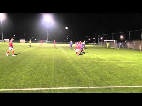 8 dec 2015 SV Gouda 1 - UVV 1 vriendsch. 0-2 Had dat geen geel moeten zijn?