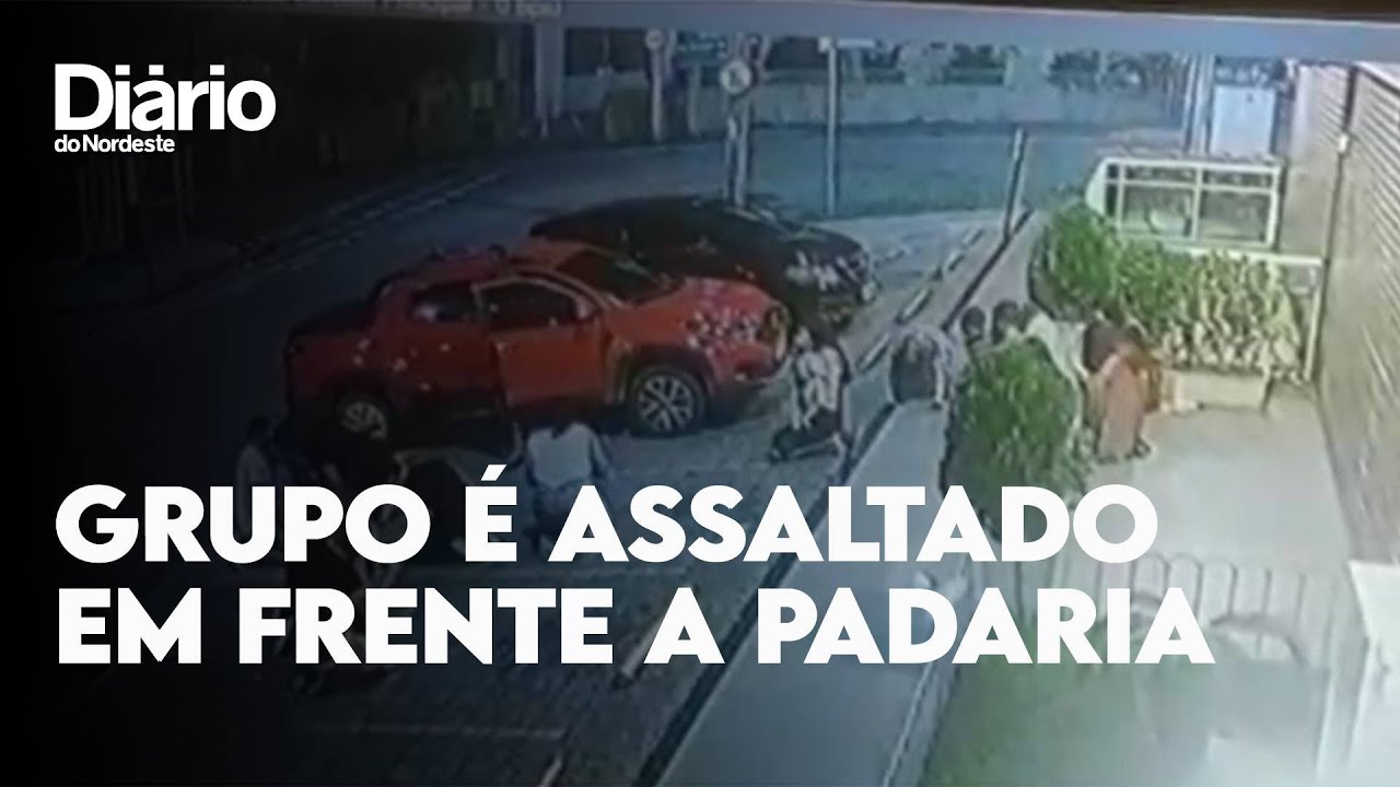Imagem da notícia VÍDEO: Clientes de padaria em Fortaleza são obrigados a ficar de joelhos durante assalto