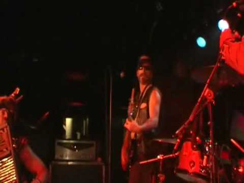 Outlaw from SKATANIC REDNECKS open for David Allan Coe.wmv