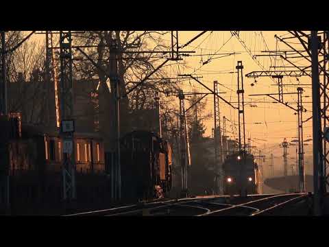 IC Pomorzanin o zachodzie Słońca