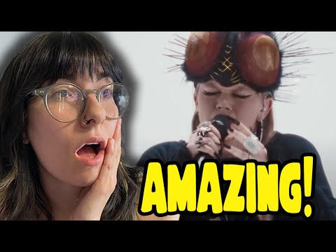 So Raw & Heartfelt! | American Girl's FIRST EVER Time REACTION To Hearing Chinchilla - 1:5 (Live)