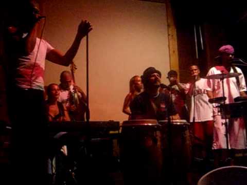 Comborican - Moliendo Cafe (timbal solo)