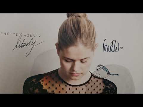 Anette Askvik - Under the tallest tree