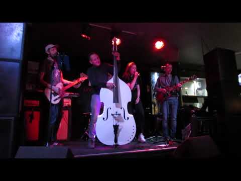 Chefetage Walking On Sunshine live at Cavern Pub 17th May 2019