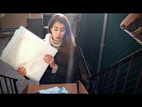 Unboxing GreenStalk Frost Cover & Protecting the Garden From the Cold Weather