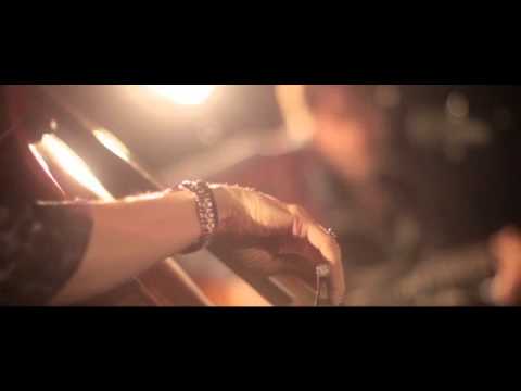 Converse Rubber Tracks: Ready, Set - Josh Doyle performs "Zombieland"