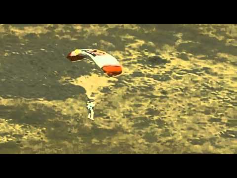 The Moment Felix Baumgartner Landed - The Landing In HD 14/10/2012