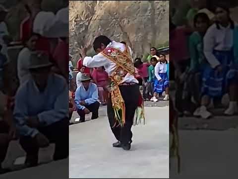 #Huaylia navideño del sur de# Huaytara #Huancavelica Perú