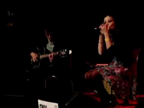Danny Goffey & Pearl Lowe first Acoustic Set @Crisis