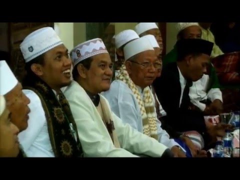 KH. Mustofa Aqil Siradj - Kempek Cirebon
