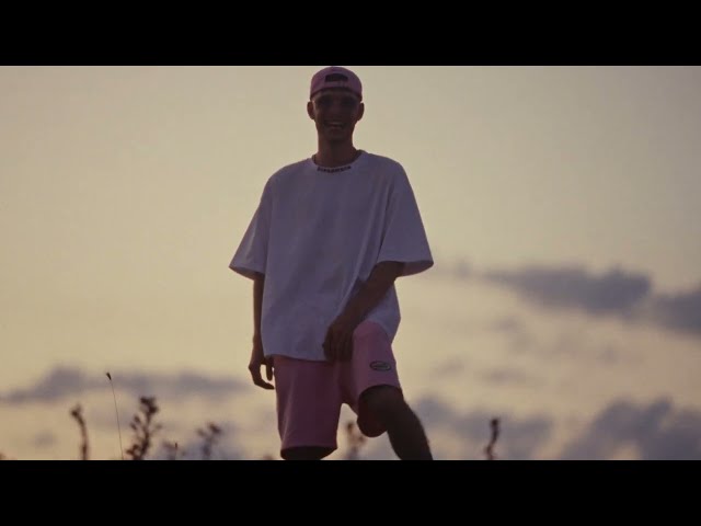 Ohmamma von Desh & Young Fly ((jetzt ansehen))