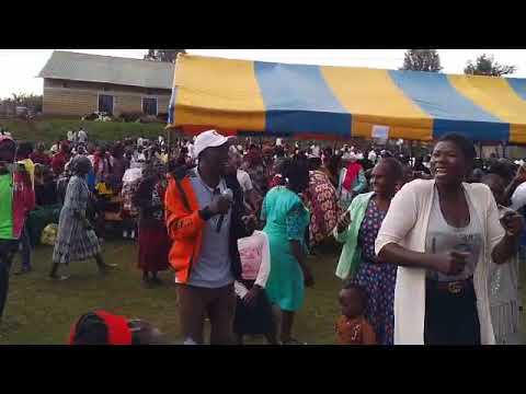 Egentubi Songa 99 jazz performing at Makairo secondary School during prayers day