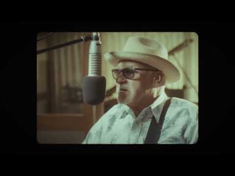 Paul Carrack - Sea Of Heartbreak [Official Video]
