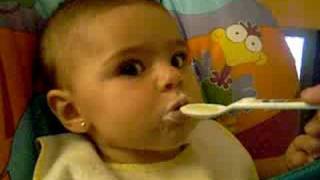 Tomando los cereales