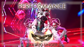 &quot;Hit Me Baby One More Time&quot; von Britney Spears | Das Zebra | The Masked Singer | ProSieben