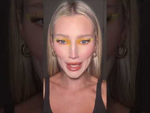 TRYING OUT AN ORANGE LIP GLOSS 🍊💄