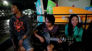 Download lagu Suara Mbak ini Enak Banget cover NAFF - TERENDAP LARAKU mp3