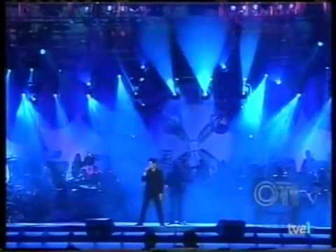 LICO VADELLI Luna Serena Festival OTI 2000, Acapulco.wmv