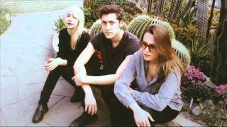 Austra - Darken Her Horse