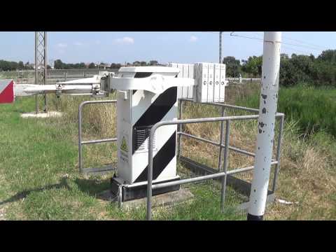 Passaggio a livello di via Canala in HD - Sant'Antonio (RA) // Level Crossing