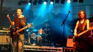 queen of outer space The Wedding Present live deershed festival