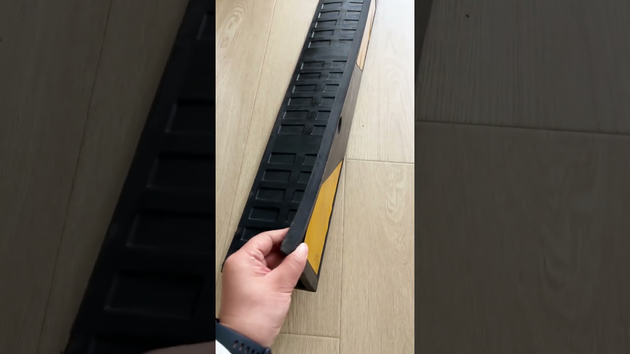 Rubber Wall Corner Guard with Reflective Yellow Strip