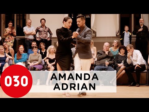 Amanda and Adrian Costa – El cencerro