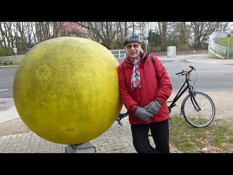 Der Planetenlehrpfad in Wedel - Sonne-Merkur-Venus-Erde-Mars-Jupiter-Saturn-Uranus-Neptun-Pluto