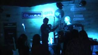 MOJO WEBB BAND @ THE 8 MILE (21-01-2012) #2 FUN GUITAR SWAPPING