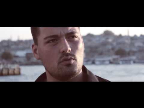 Video thumbnail for Königin (2009)