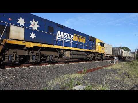 Two Ghan NR's lead NR41 with PN 4NY3 - 20/12/17