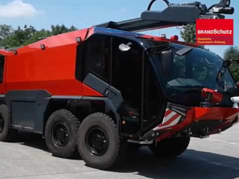 Rosenbauer hat den Prototypen des neuen Panther 8x8 in Leonding präsentiert