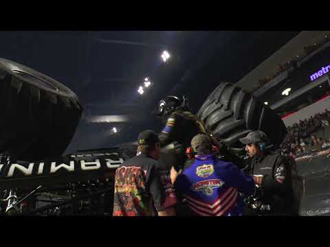 TMB TV Moment: Monster Truck GRUDGE MATCH CRASH - Bigfoot vs Raminator - Sears Centre 2018