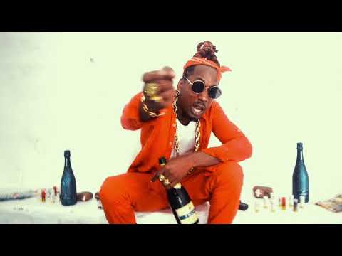 "One Crick One Ball" Freeky Lion