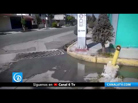 Aguas negras inundan secundaria en el municipio de Texcoco