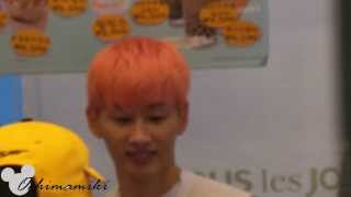 130817 Hey Pink Boy~ What's Wrong With Your Eyes