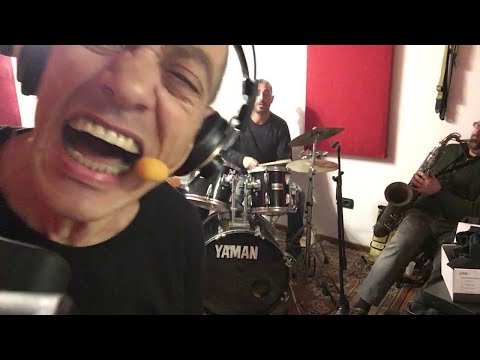 Come un gabbiano unplugged studio - eseguito in studio dalla Smoke’n’Fire Acustic Band