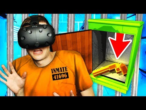 Escaping VR PRISON With SECRET ITEM