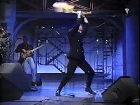 Pete Townshend, "Pinball Wizard" on Letterman, June 17, 1993 (stereo)