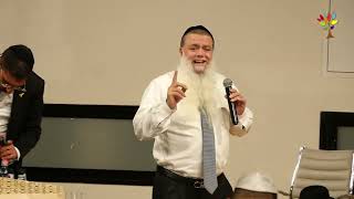 הרב יגאל כהן שב הביתה - השיעור הכי מרגש שתשמעו! (ארגון ענפים) - התמונה מוצגת ישירות מתוך אתר האינטרנט יוטיוב. זכויות היוצרים בתמונה שייכות ליוצרה. קישור קרדיט למקור התוכן נמצא בתוך דף הסרטון