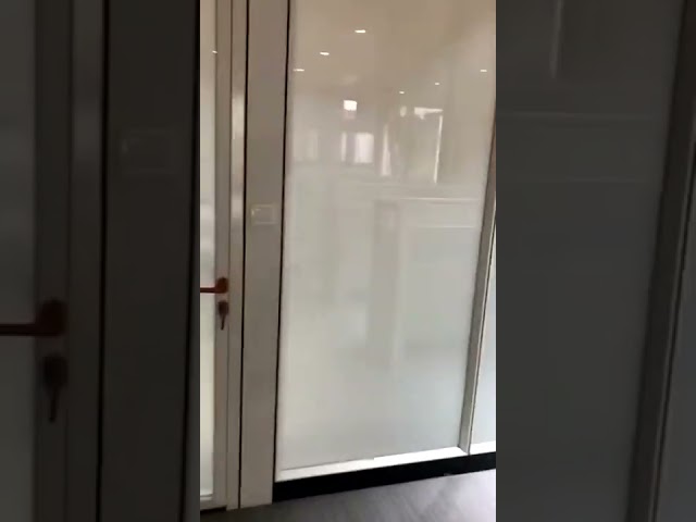 Vídeo relacionado con DIFIT Vinilos para Cristales, Vinilo Negro Esmerilado Opaco Que Bloquea la Luz y Ofrece Privacidad, Lámina Electrostática Reutilizable, Anti-UV, Ideal para Hogar, Oficina y Dormitorio, 44.3 x 200 cm