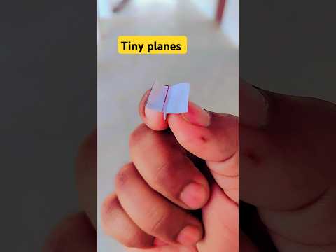 tiny planes/ tiny paper plane/ paper rocket flying shorts 💕💕💕#tinyplanes #shorts #flying