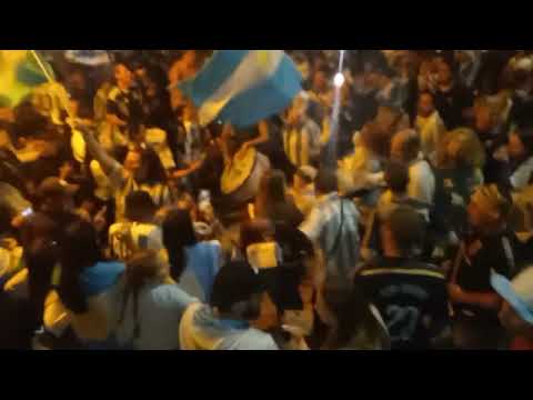 Palma De Mallorca #calamillor se rinde en los pies de Messi Argentina Campeón felicidades 🎊🎊🎊🎊