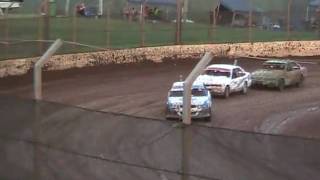 preview picture of video 'Maryborough Speedway Heat 6 Mary1000 Street Sedans'
