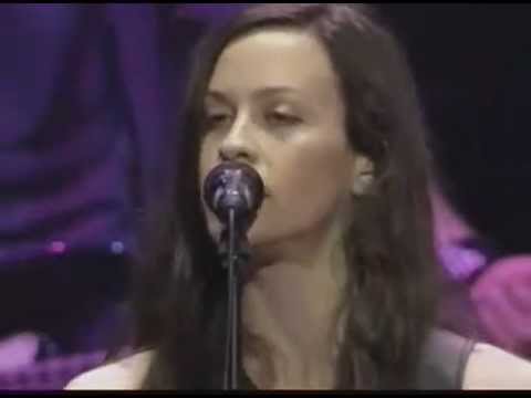 07 - So unsexy - Alanis Morissette (AOL 8.0 Launch Party 2002)